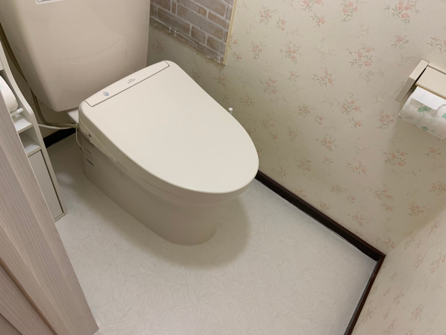 トイレ交換と内装リフォーム
